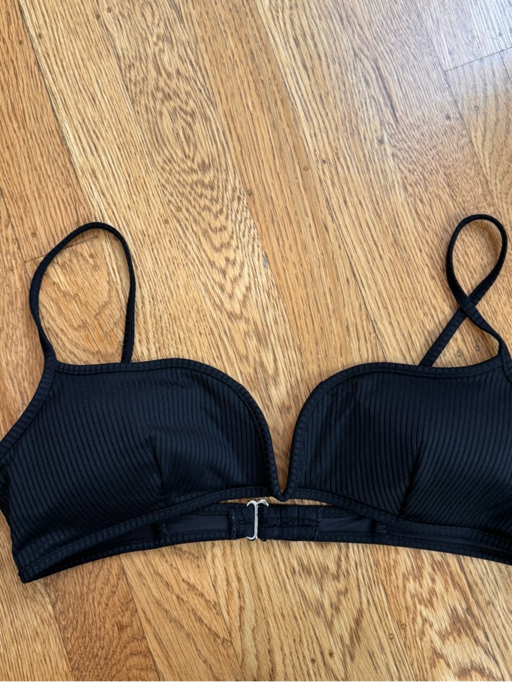 H&M swim bra top Black sz 6 small ribbed front texture with skinny straps